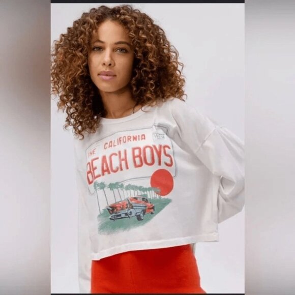 Daydreamer The Beach Boys license plate cropped Long Sleeve Crop Size Small - Picture 1 of 6